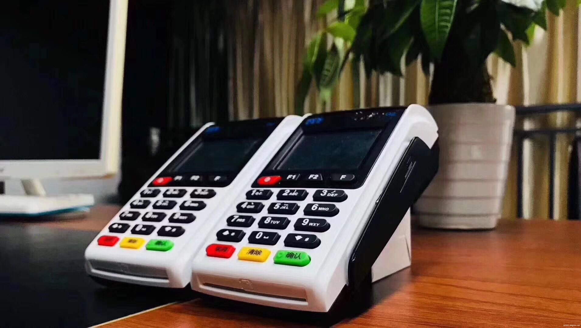 銀行也能辦理POS機(jī)，為什么更多的人選擇支付公司？