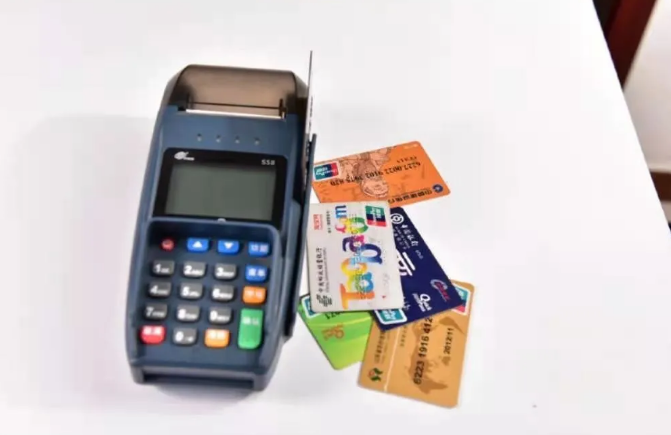 怎么樣的POS機才是正規(guī)POS機？要不要選擇移動pos機？