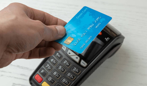 POS機怎么刷卡.jpg