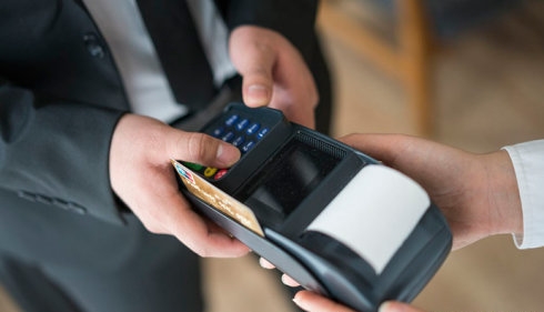 POS機代理哪家好？如何能更好地選擇適合自己的代理商家。